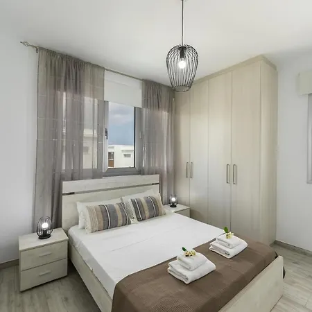 Villa The Secret To Enjoying Your 5 Star With Sea Views, Protaras 1505
